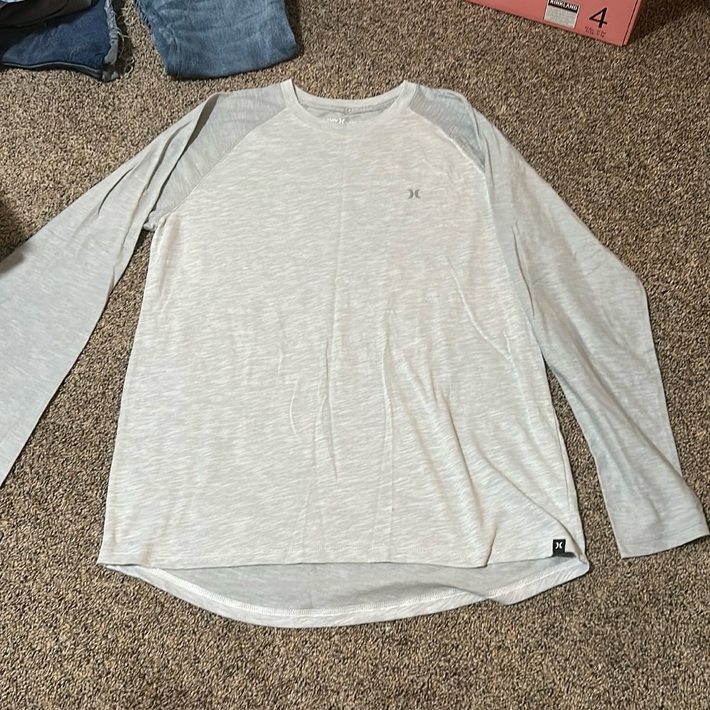 Mens long sleeve Hurley. XL